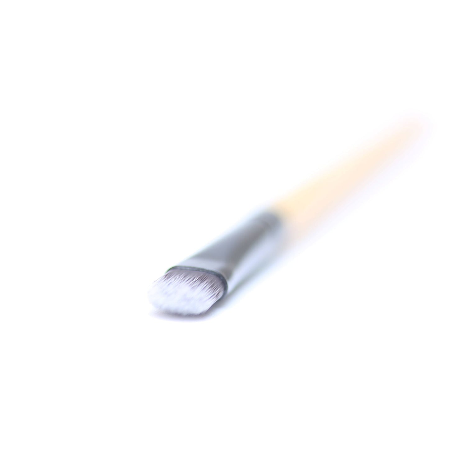 Eyeshadow/Concealer Brush-1